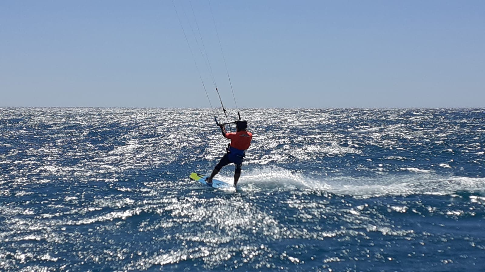 kitesurfing Lessons in Leucate La Franqui - Kitesurf - Leucate / La Franqui, France, Leucate / La Franqui, France, Europe thumbnail 5