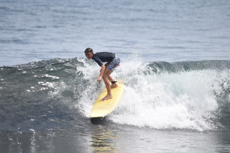 Surf lessons Tahiti – French Polynesia - Surf - Tahiti, French Polynesia, Tahiti, French Polynesia, Oceania thumbnail 5