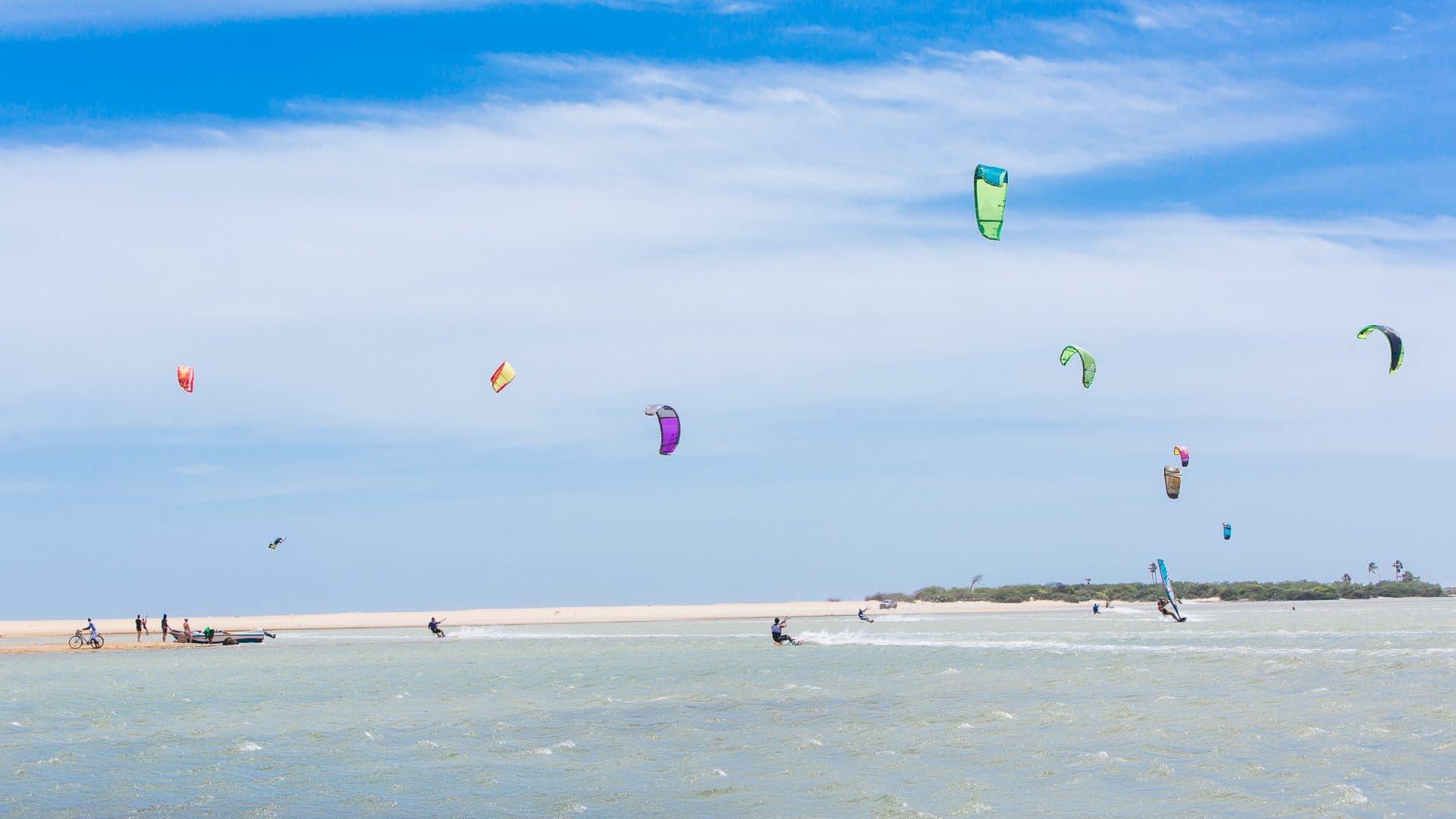 Kitesurf Kalpitiya Sri Lanka Indian Ocean - Kitesurf - Kalpitiya Sri Lanka, Sri Lanka, Asia thumbnail 12